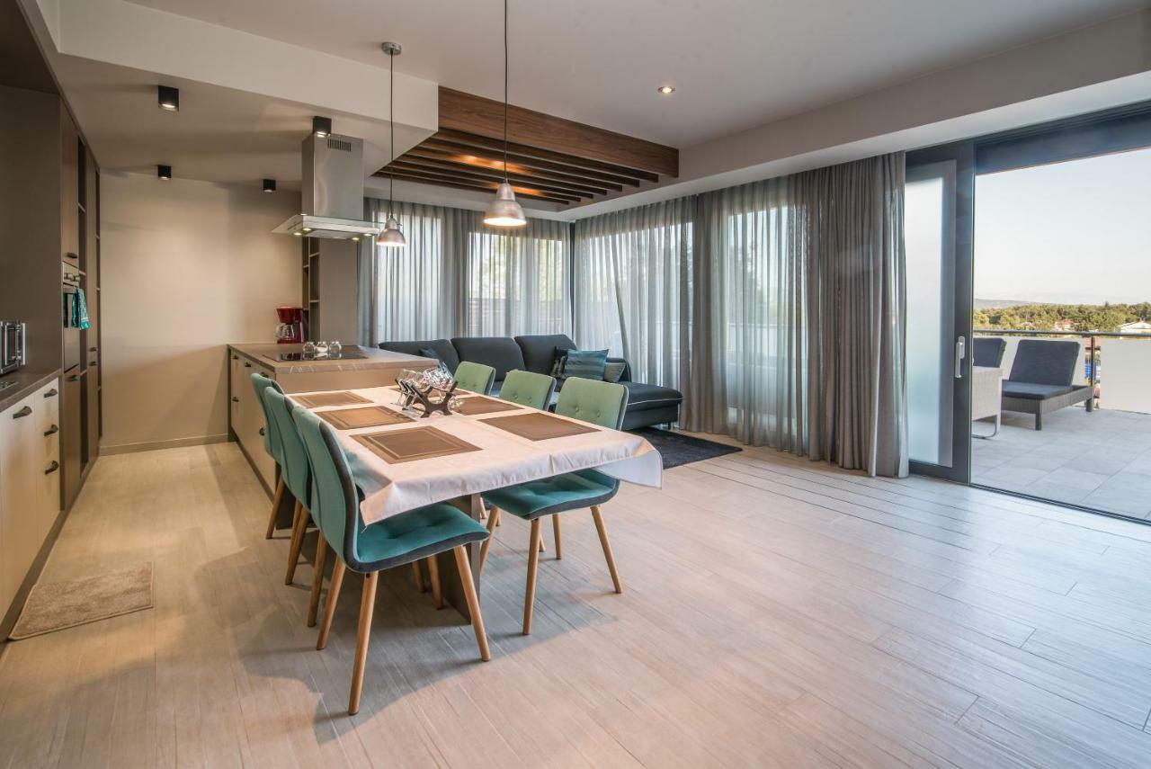 Luxury Apartment Imperia Крк Экстерьер фото