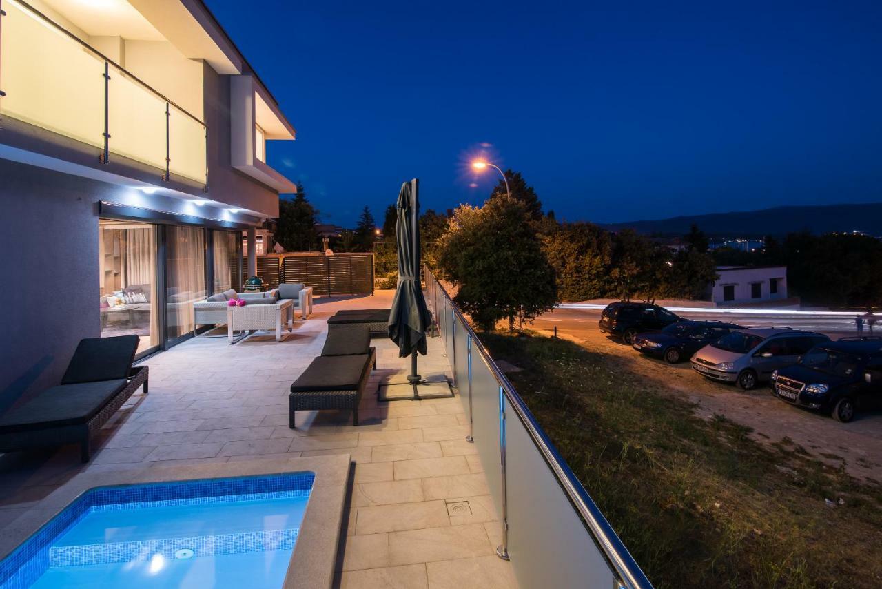 Luxury Apartment Imperia Крк Экстерьер фото
